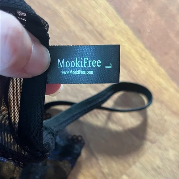 New MookiFree Black and Blue Lace Lingerie Set - Picture 9 of 16